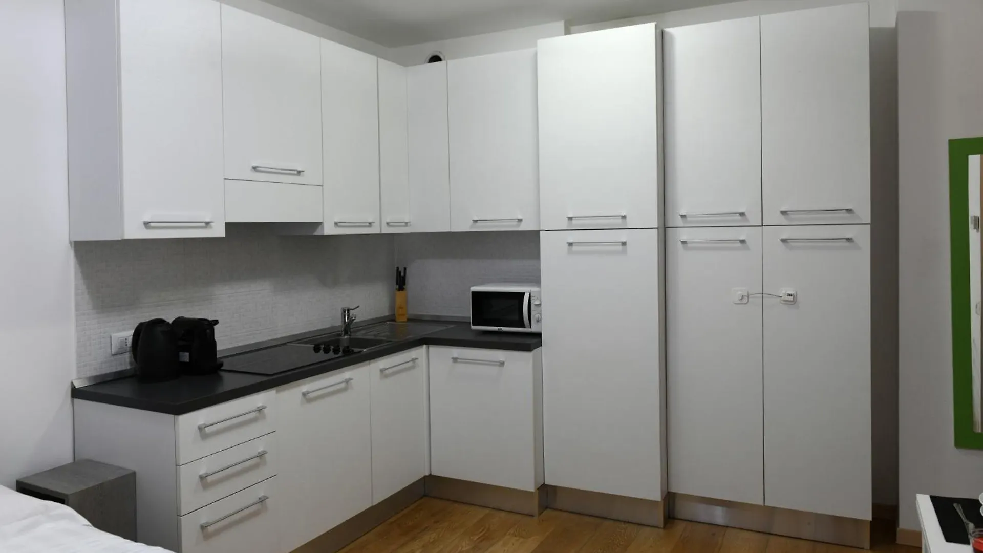Appartamento Nest For Two Three Min From Duomo Milano 0*,  Italia